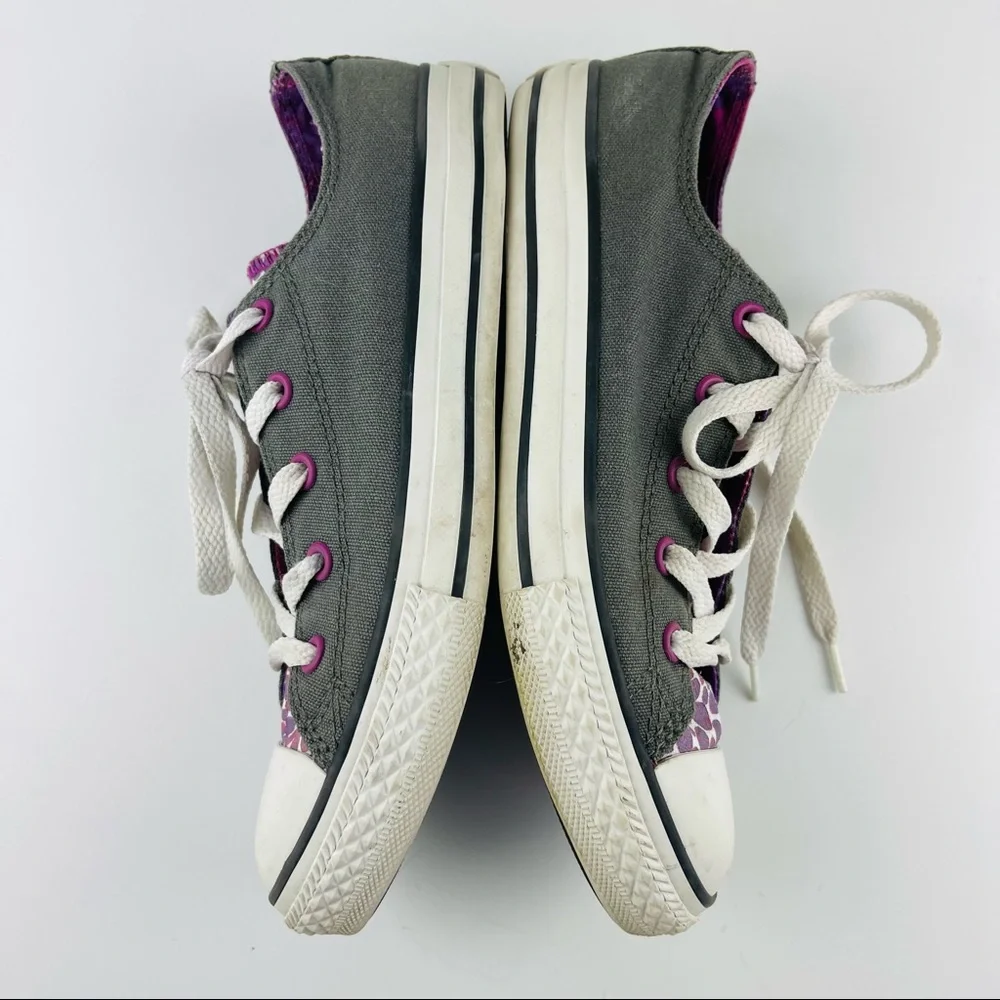 Converse All Star Kids Shoes Size 4 Purple and Gray